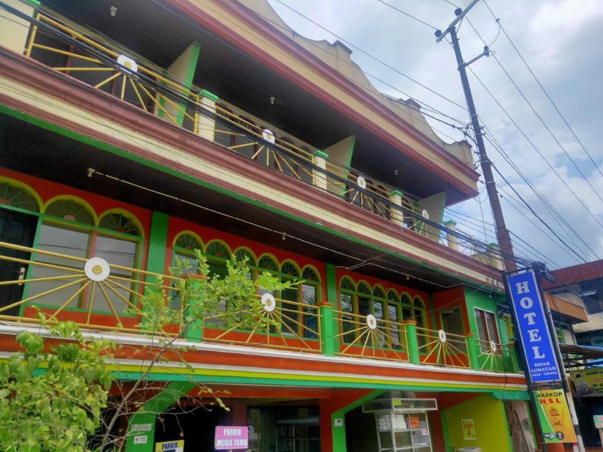 Oyo 90041 Hotel Sinar Lumayan Syariah Balikpapan  Exteriör bild