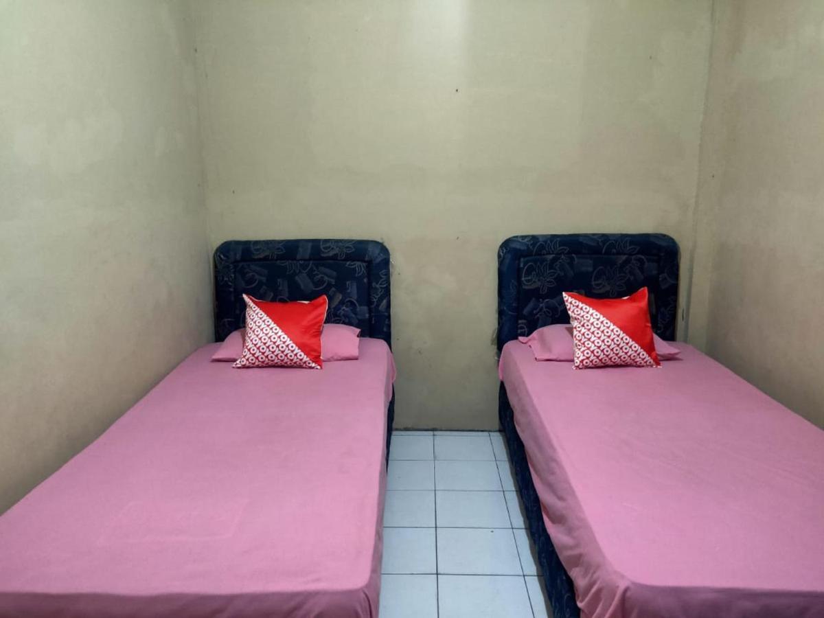 Oyo 90041 Hotel Sinar Lumayan Syariah Balikpapan  Exteriör bild